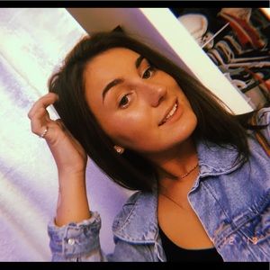 Meet your Posher, Lucie